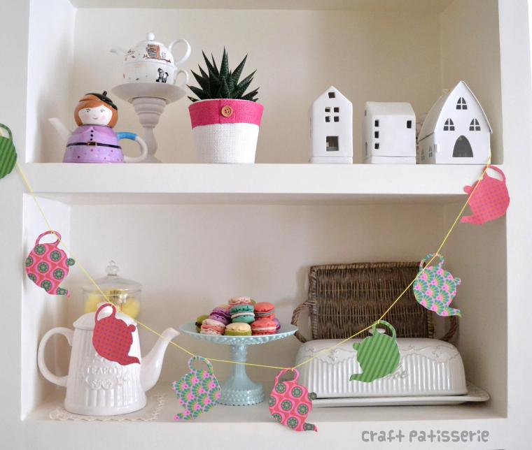 La ghirlanda per le feste con le teiere di carta CraftPatisserie